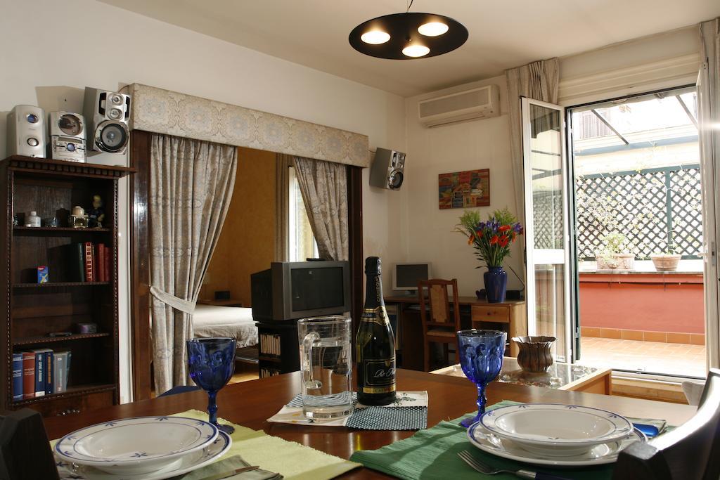 Flavia Rooftop Apartments Рим Номер фото
